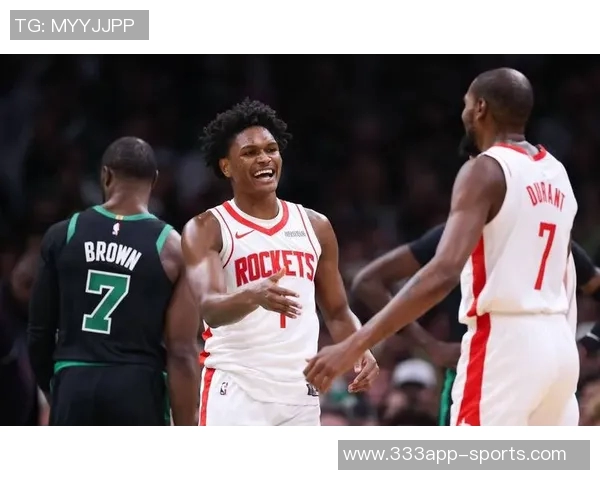 火箭队本季进攻效率超越联盟平均值9分创新世纪以来第二高力压15至16赛季勇士队